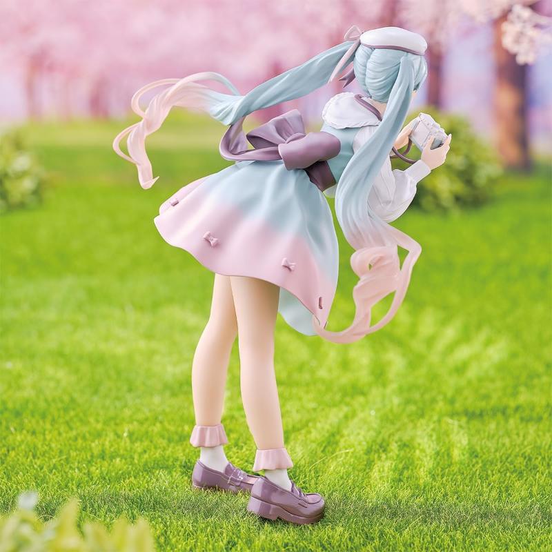 Figura Hatsune Miku – Holiday Memories – Banpresto