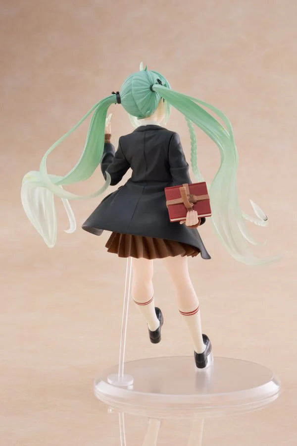 Figura Hatsune Miku – Fashion Figure Preppy – Taito
