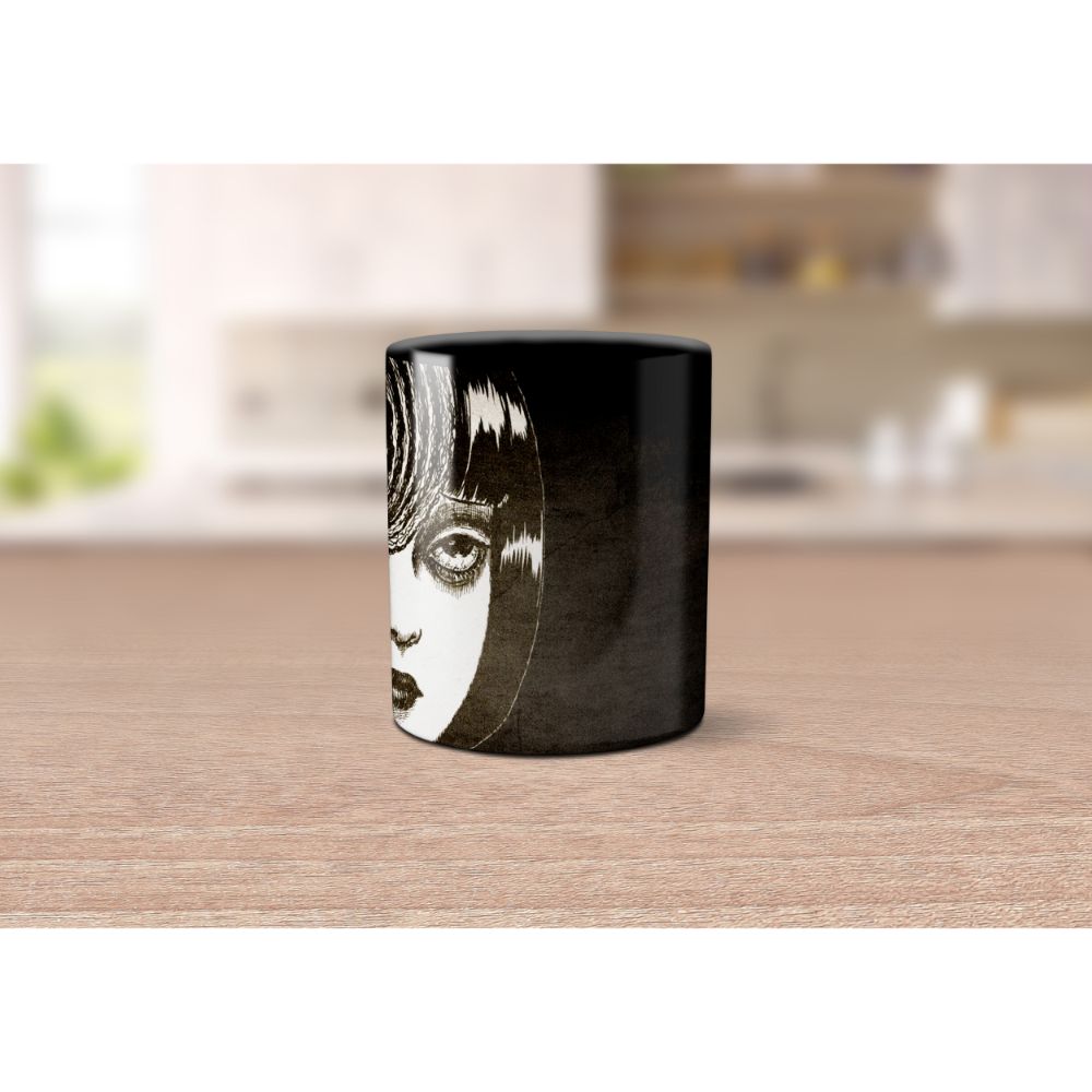 Caneca Uzumaki Junji Ito